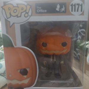 The Office Dwight pumpkin head hard to find funko pop!